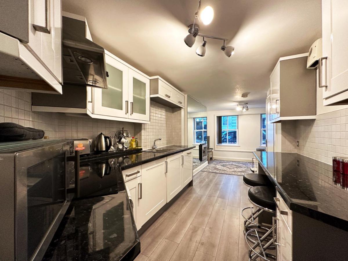 Chic Apartment In Mayfair London Ngoại thất bức ảnh